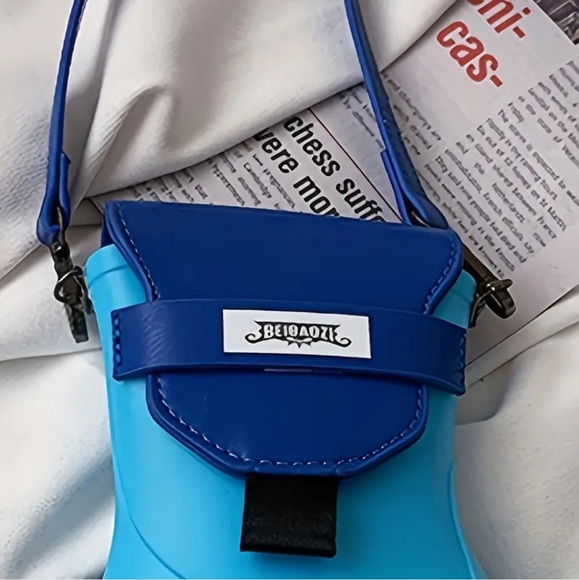 Vibrant Cartoon Design Crossbody Shoulder Bag - Buckle Closure - Picture 4 of 5